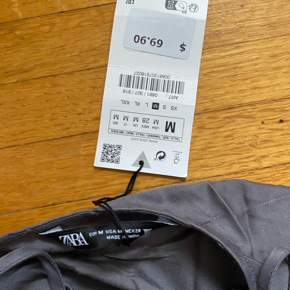 Zara Gray Sleeveless Dress - Picture 4 of 4